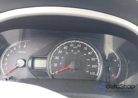 2013 Toyota Sienna Le V6 8 Passenger z USA, uszkodzony, nr VIN 5TDKK3DC1DS347946